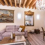 Ca\' Teatro Vecchio