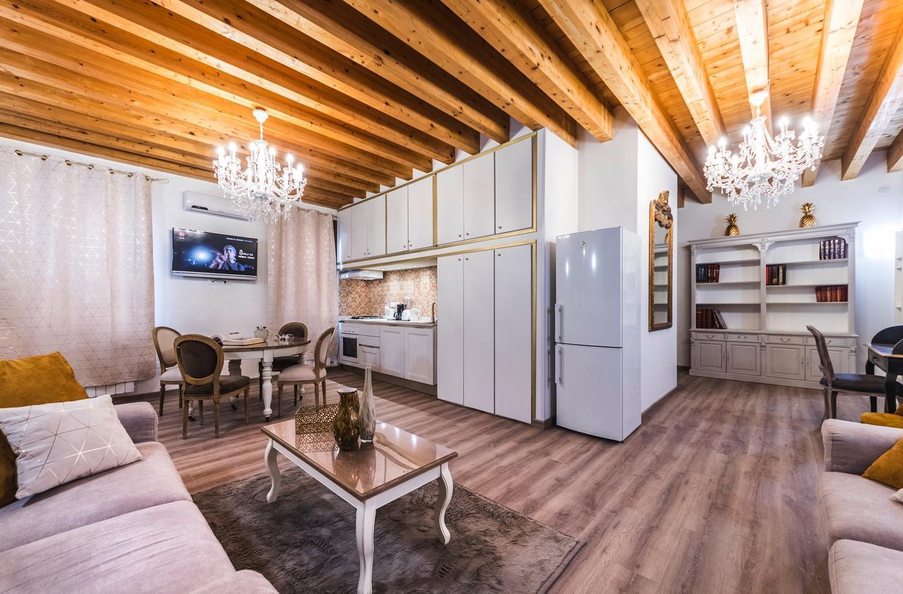 Ca' Teatro Vecchio Apartment Venice